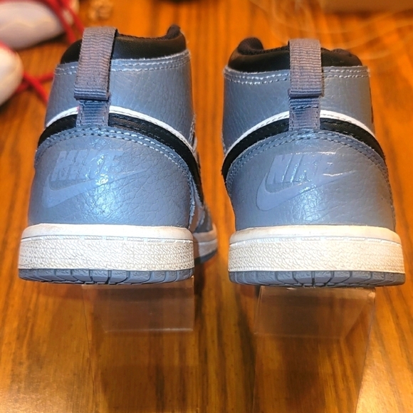 Nike air Jordan retro high BT "RARE AIR" shoes. - Picture 4 of 8